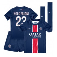 Otroški Nogometni dresi Paris Saint-Germain Randal Kolo Muani #23 Domači 2024-25 Kratek Rokav (+ Kratke hlače)